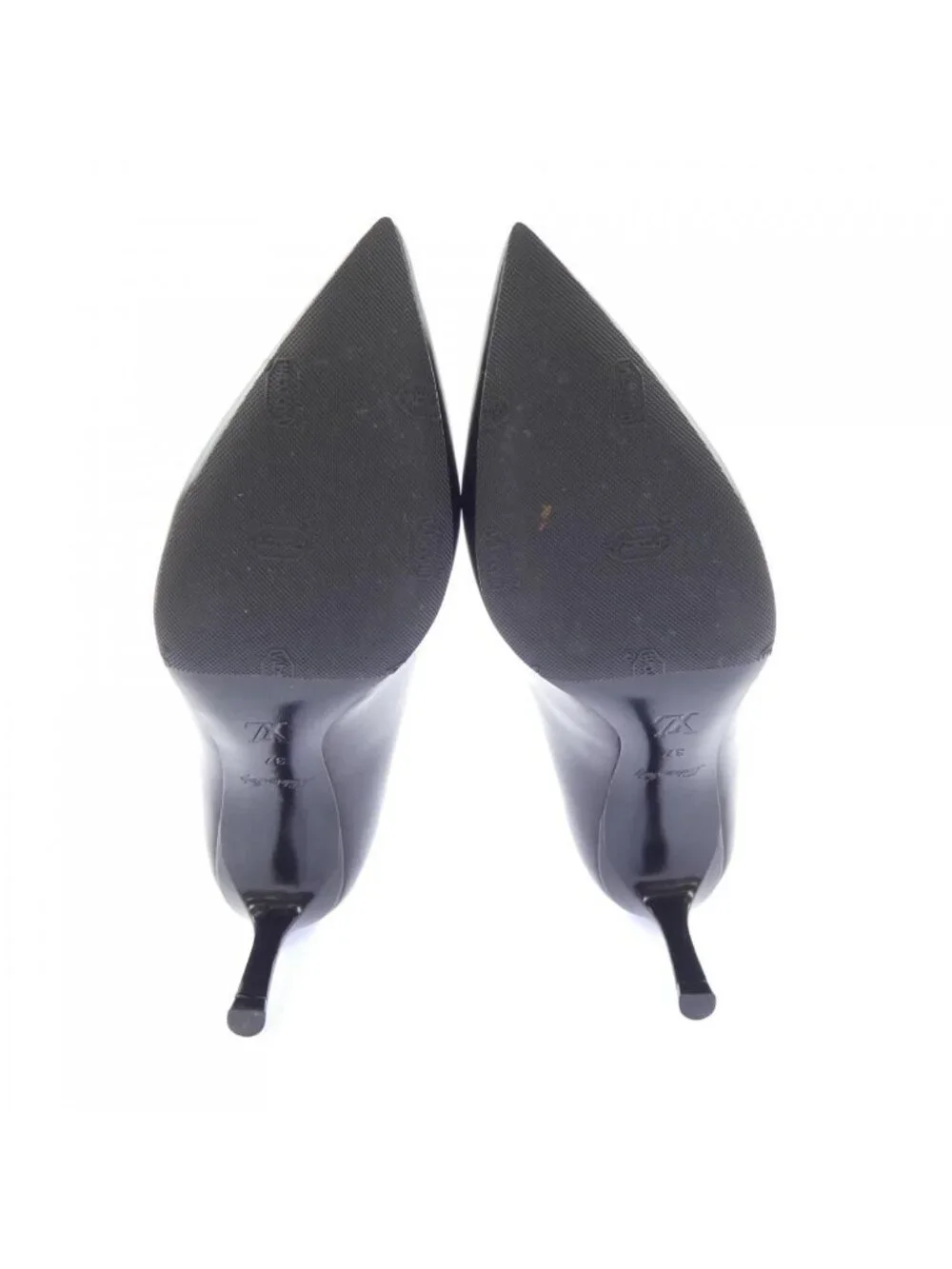 Louis Vuitton Heart Breaker Line Pumps Heel